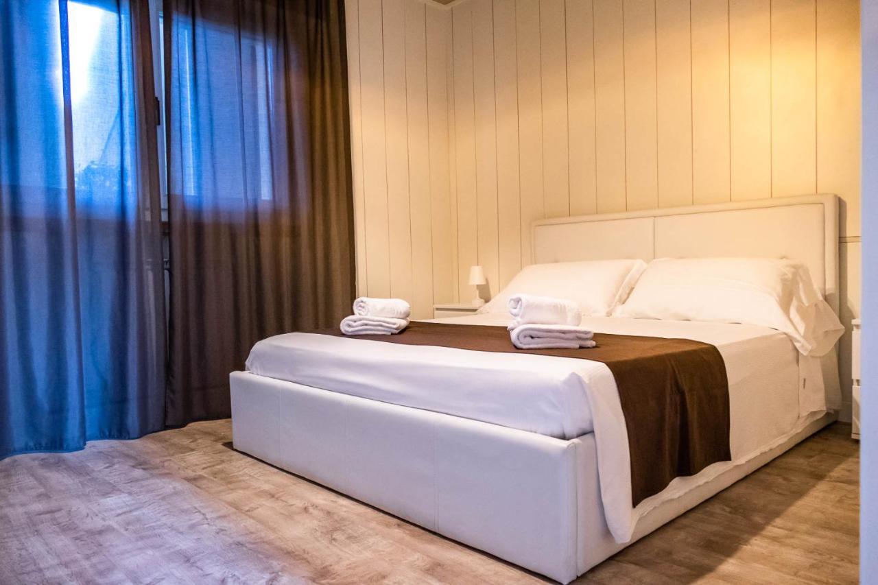 Hotel Venezia Park - Enjoy Holiday Castelnuovo del Garda Εξωτερικό φωτογραφία