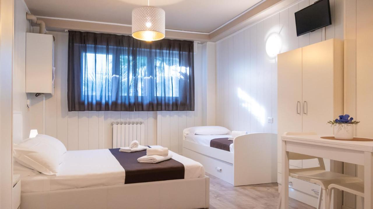 Hotel Venezia Park - Enjoy Holiday Castelnuovo del Garda Εξωτερικό φωτογραφία